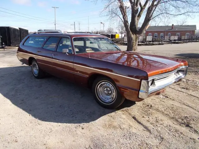 1971 plymouth fury 6-pass suburban...station wagon