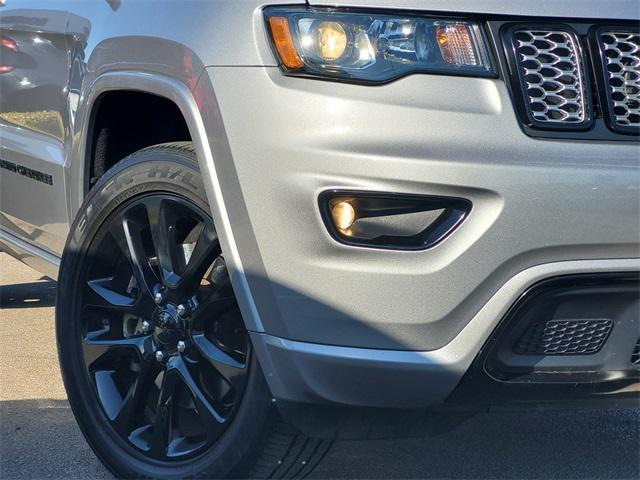 2021 jeep grand cherokee laredo