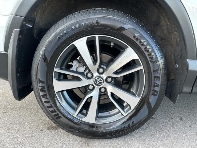 2018 toyota rav4 xle
