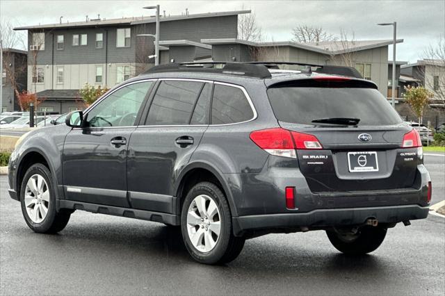 2011 subaru outback 3.6 r limited