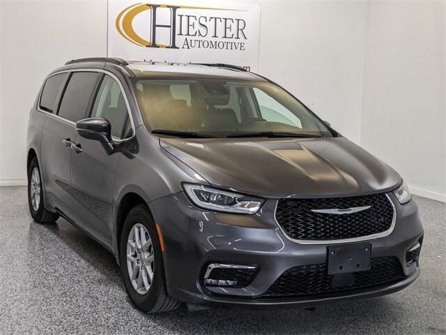 2022 chrysler pacifica touring l