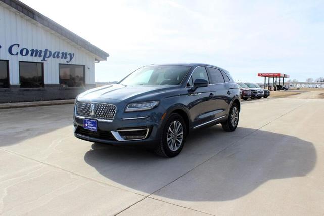 2019 lincoln nautilus select