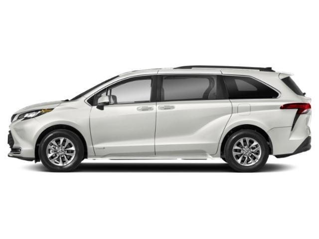 2021 toyota sienna xle