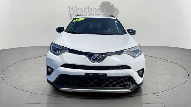 2016 toyota rav4 se
