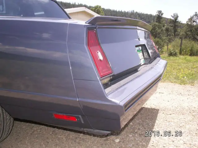 blue/blue & white 1984 monte carlo ss rare bench seat, new paint readdy to drive