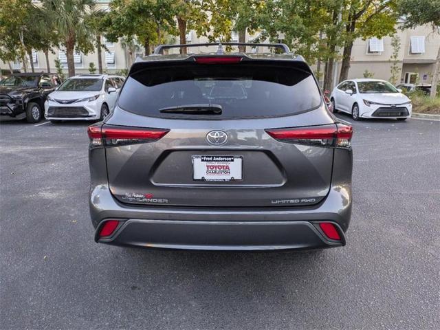 2022 toyota highlander limited