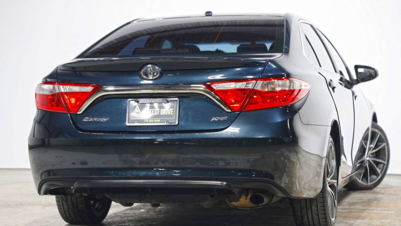 2015 toyota camry xse