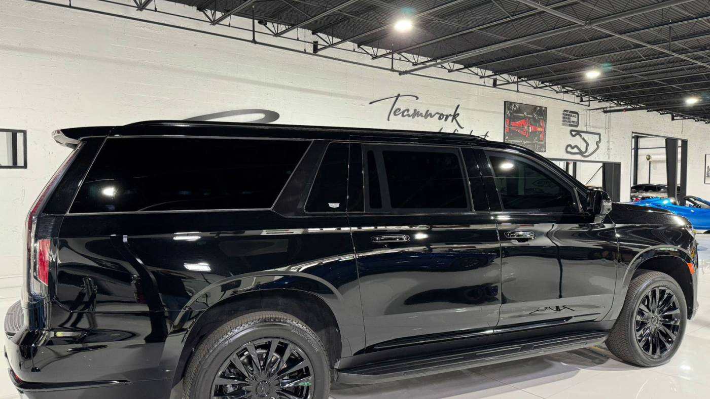 2023 cadillac escalade esv luxury