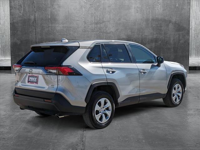2024 toyota rav4 le