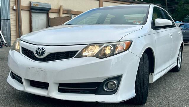 2012 toyota camry le