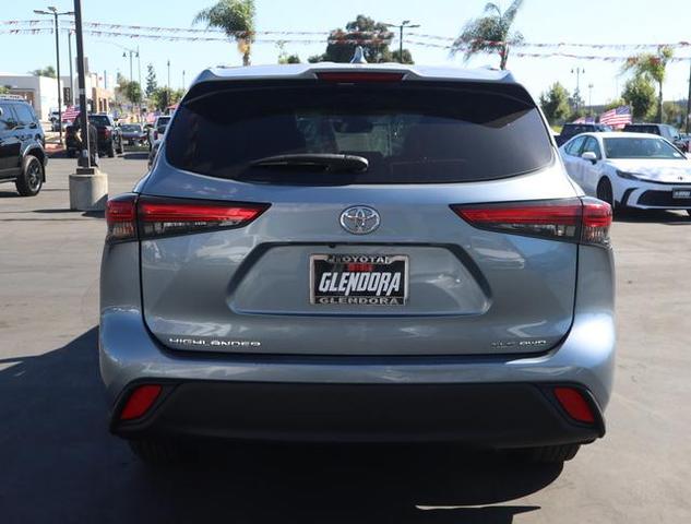 2022 toyota highlander xle