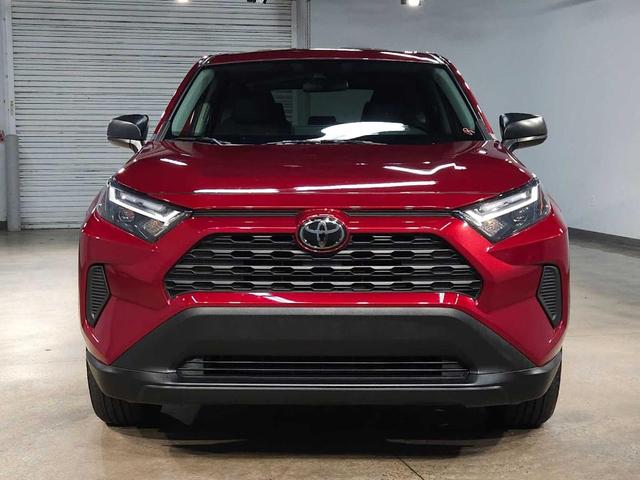 2023 toyota rav4 le
