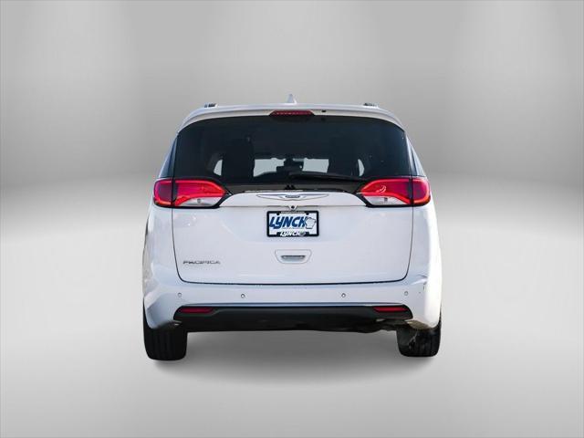 2018 chrysler pacifica touring-l plus
