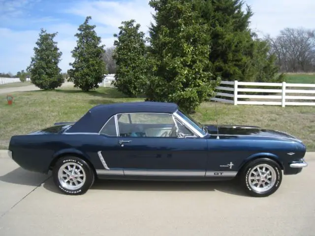 1965 ford mustang gt convertible 289 v8 auto w/ disc brakes / pony interior