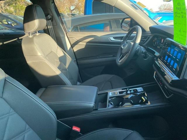 2024 volkswagen atlas cross sport 2.0t se w/technology