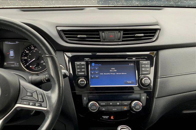 2017 nissan rogue sv
