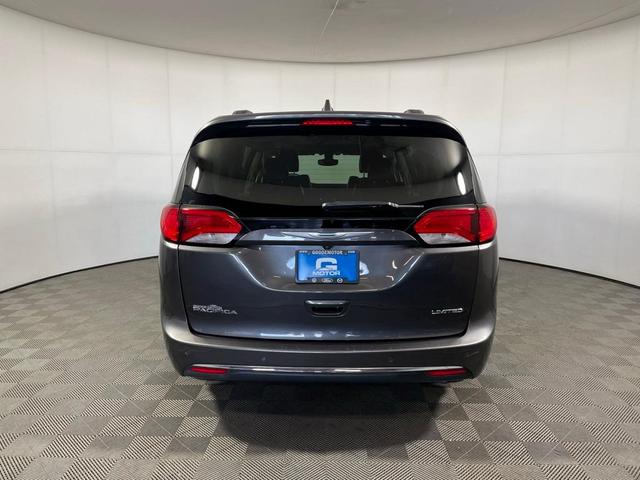 2017 chrysler pacifica limited