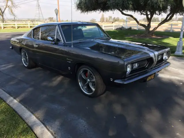 plymouth barracuda 6.1 hemi