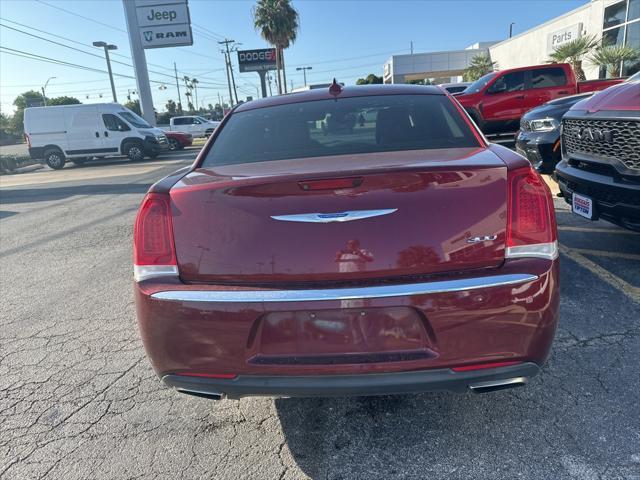 2019 chrysler 300 limited