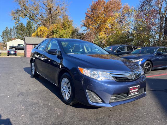 2014 toyota camry le
