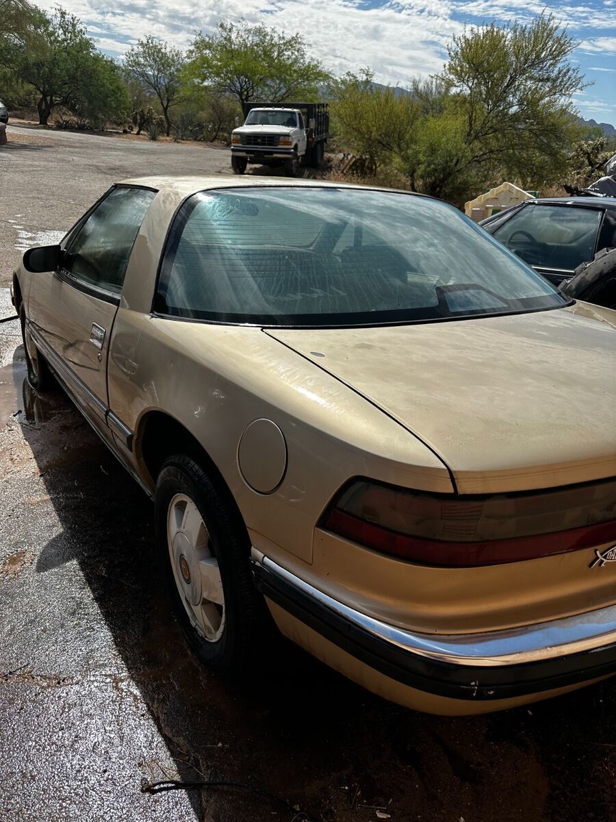 1990 buick reatta collectors edition - clean title