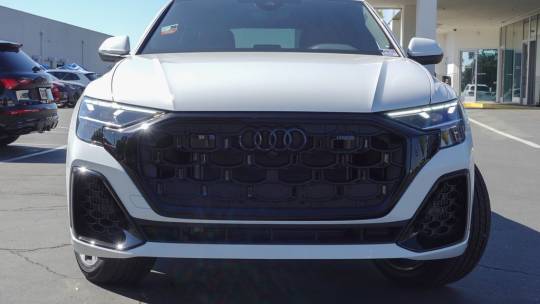 2024 Audi Q8