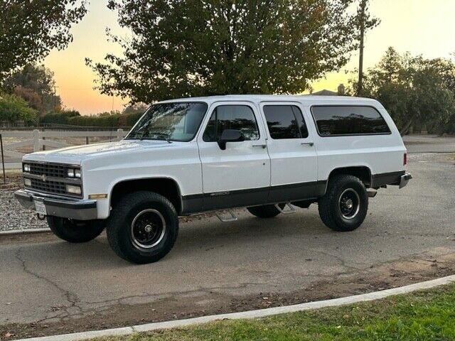1990 chevrolet suburban 2500 4x4 new ac 33" tires