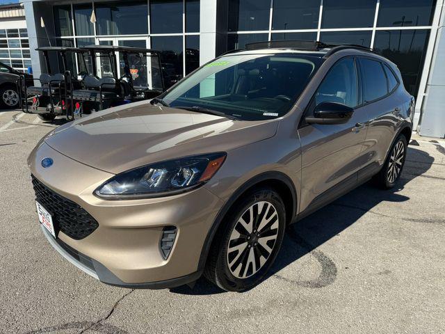 2020 ford escape se