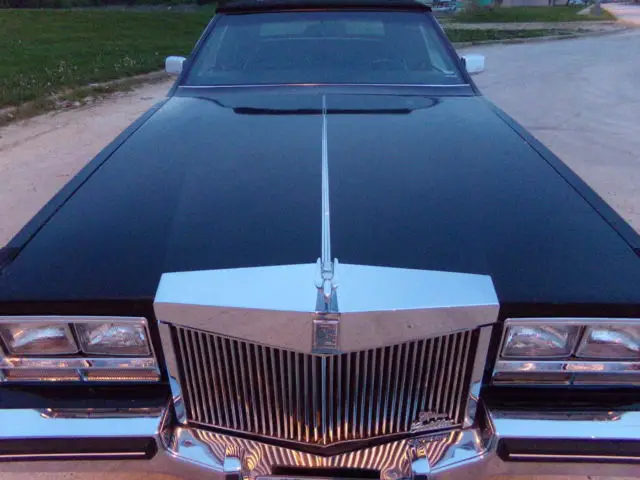 1984 cadillac seville elegante roadster with moonroof, cont kit, carriage top