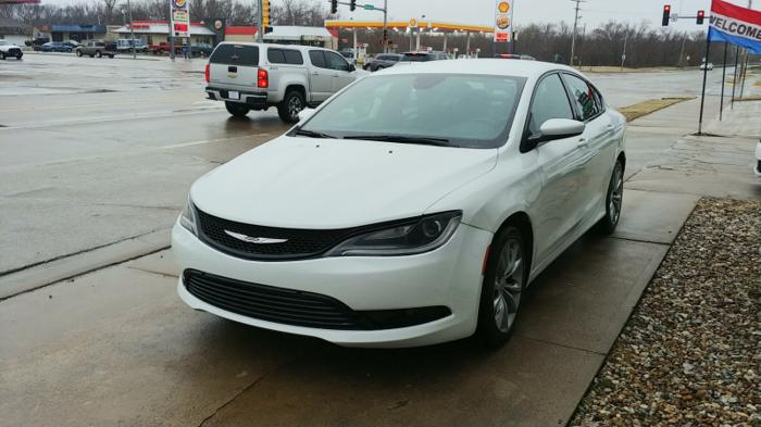 used 2016 chrysler 200 s junction city, ks 66441 for sale in grandview plaza, kansas
