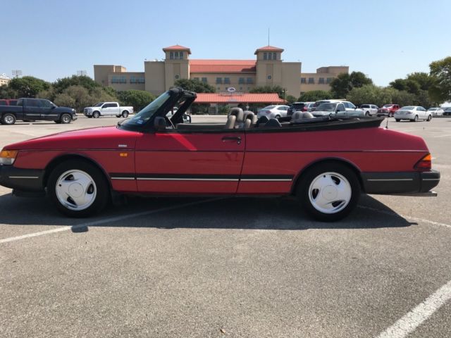 1992 saab 900 turbo convertible, 5 speed. runs/drives great. *new top read below