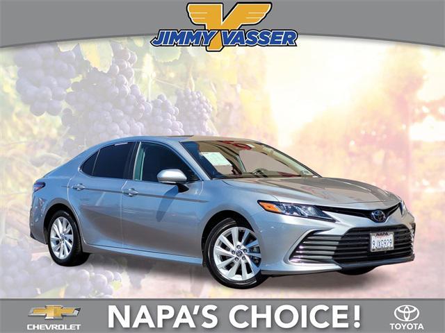 2024 toyota camry le
