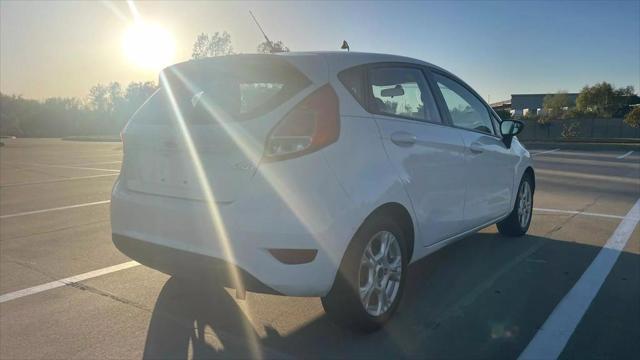 2014 ford fiesta se