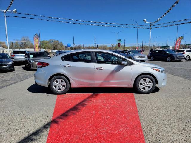 2017 kia forte lx