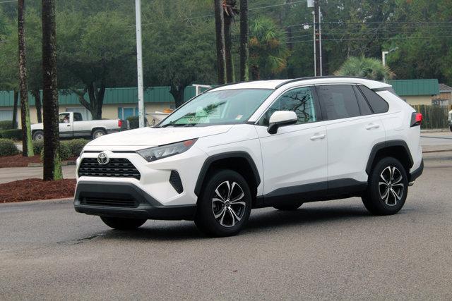 2020 toyota rav4 le
