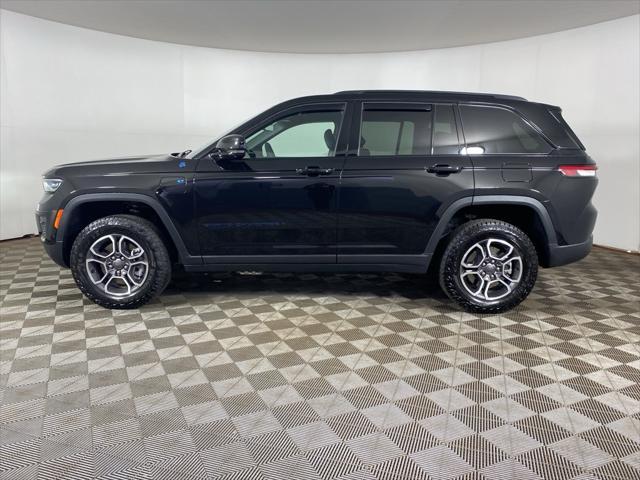 2024 jeep grand cherokee 4xe trailhawk