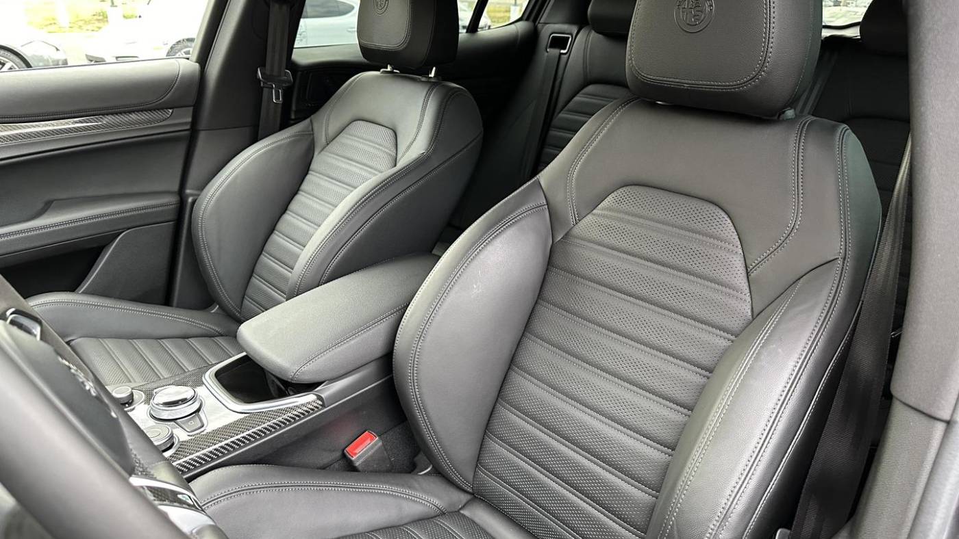 2023 alfa romeo stelvio quadrifoglio