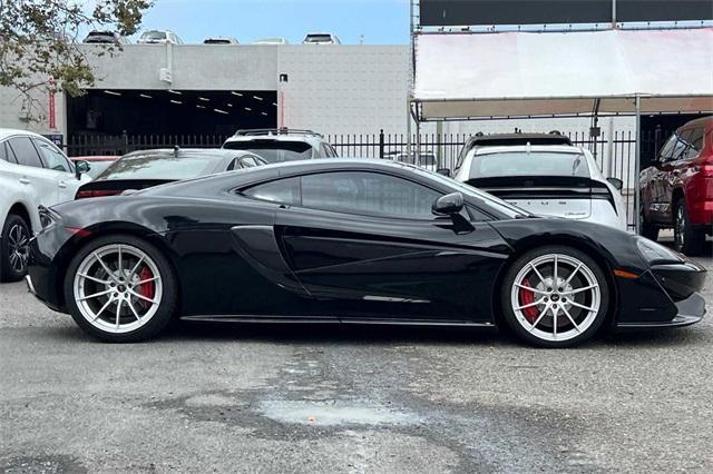 2017 mclaren 570gt base