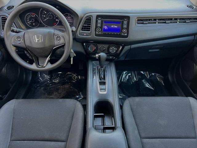 2022 honda hr-v lx
