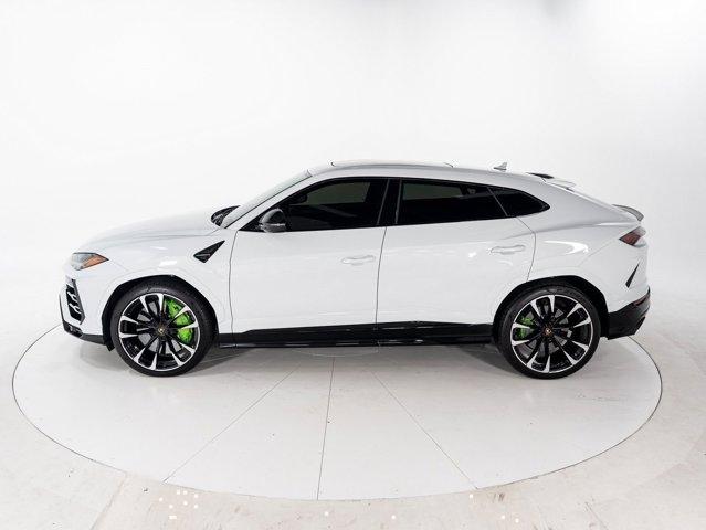 2021 lamborghini urus