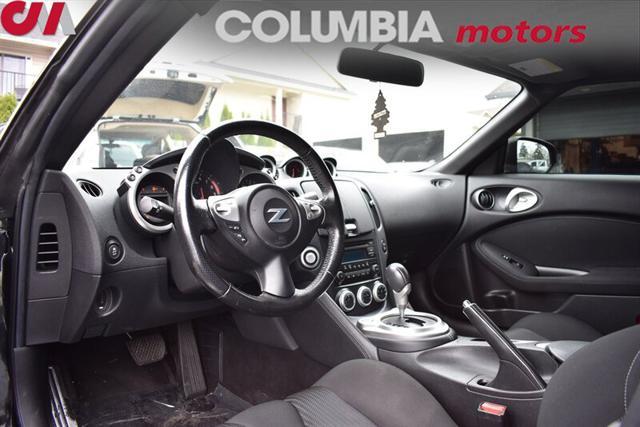 2016 nissan 370z base