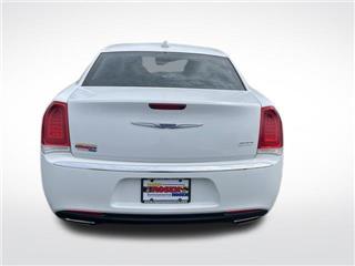 2019 Chrysler 300 touring