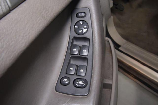 2006 chrysler pacifica base