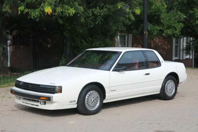 1989 oldsmobile toronado trofeo! **only 14,137 original miles!** **survivor!**