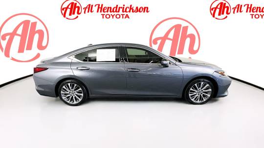 2021 Lexus ES