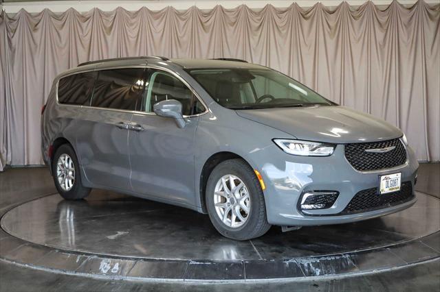 2022 chrysler pacifica touring l