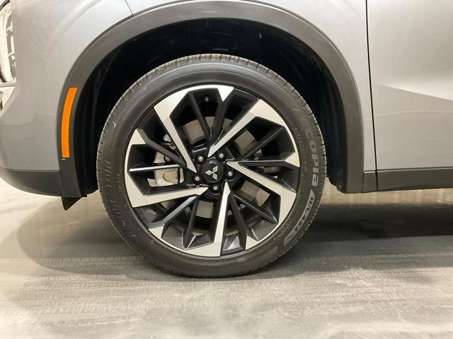2024 mitsubishi outlander se black edition