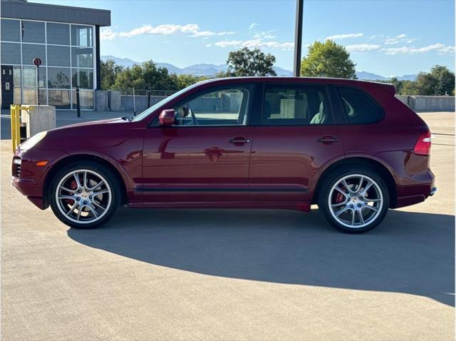 2010 porsche cayenne gts