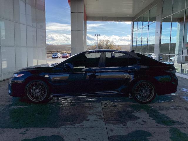2023 toyota camry se