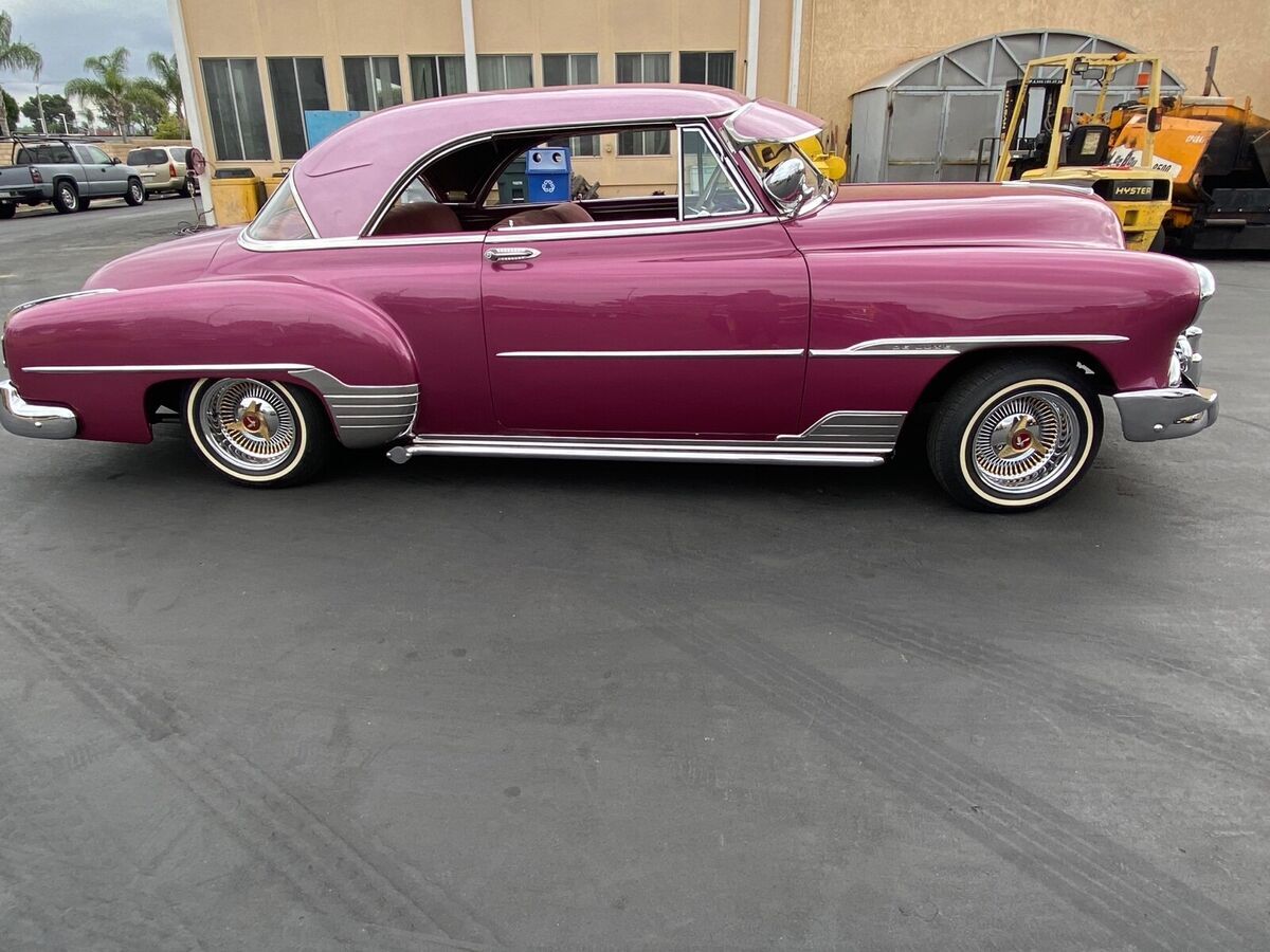1952 chevrolet deluxe sedan purple rwd manual